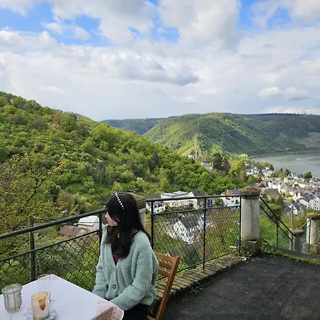 Little Rhine View Chateau - Ug